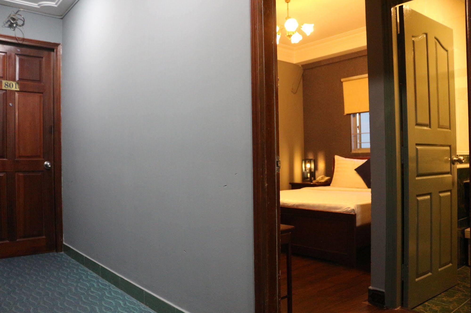 Good Vibes Central Hotel Ho Chi Minh-stad Buitenkant foto